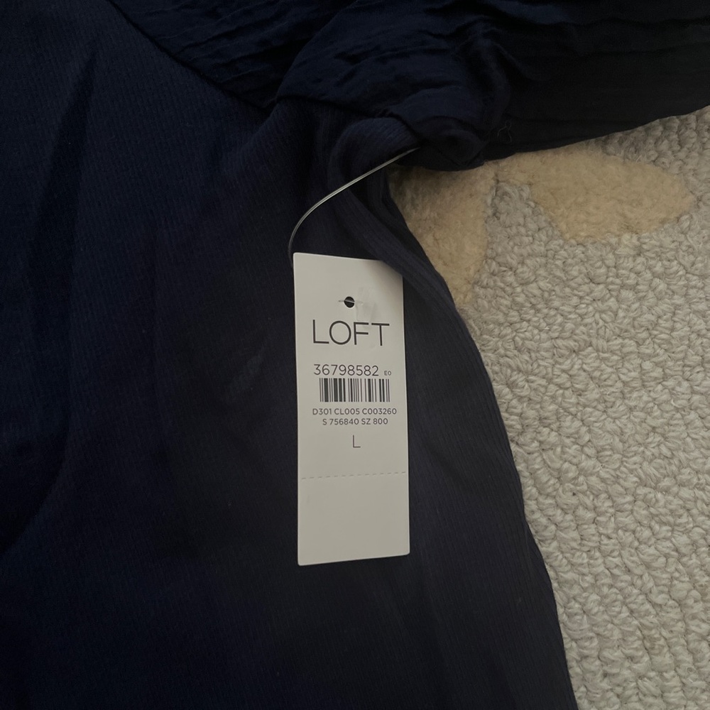 NWT Loft Navy Blue Short Sleeve Shirt - Picture 2 of 2